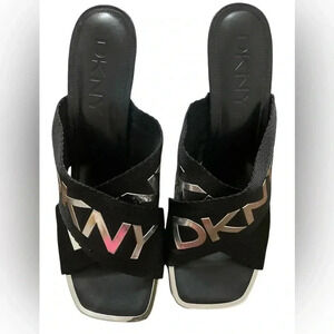 DKNY womens ALMAHeeled Sanda